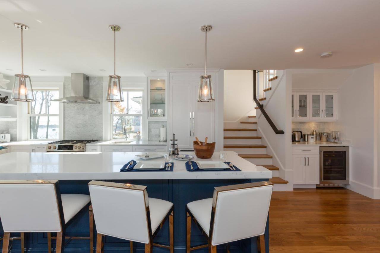 Luxury Oceanfront Bayside Jewel Villa Quincy Exterior photo