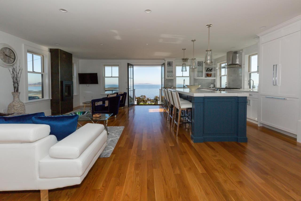 Luxury Oceanfront Bayside Jewel Villa Quincy Exterior photo
