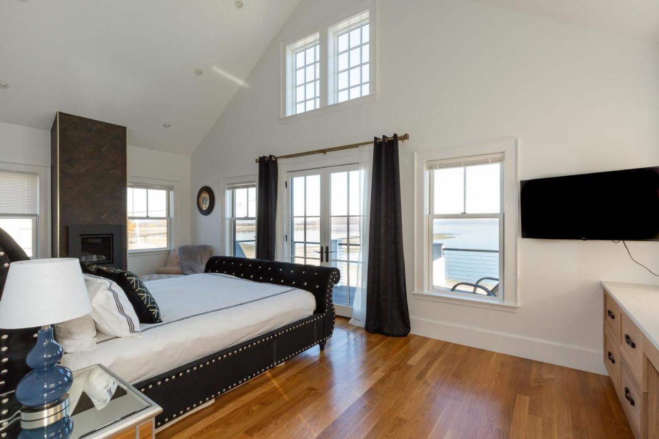 Luxury Oceanfront Bayside Jewel Villa Quincy Exterior photo