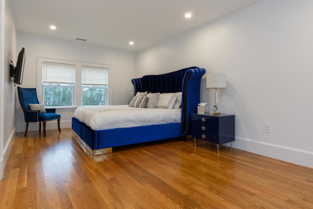 Luxury Oceanfront Bayside Jewel Villa Quincy Exterior photo